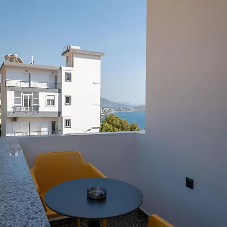 Euphoria Apartment *